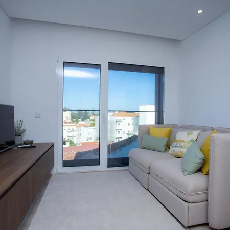 Luxury Coliseu By Rent4all Apartment