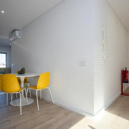 Apartment Luxury Coliseu By Rent4all *